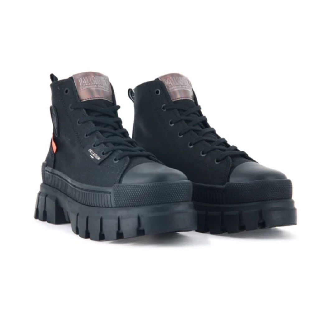 Revolt Hi TX Women's Black Sneakers NIB size 6 - Picture 3 of 6